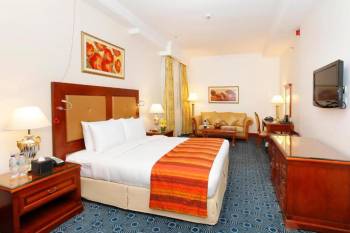 Deluxe Room1