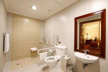 Deluxe Room4